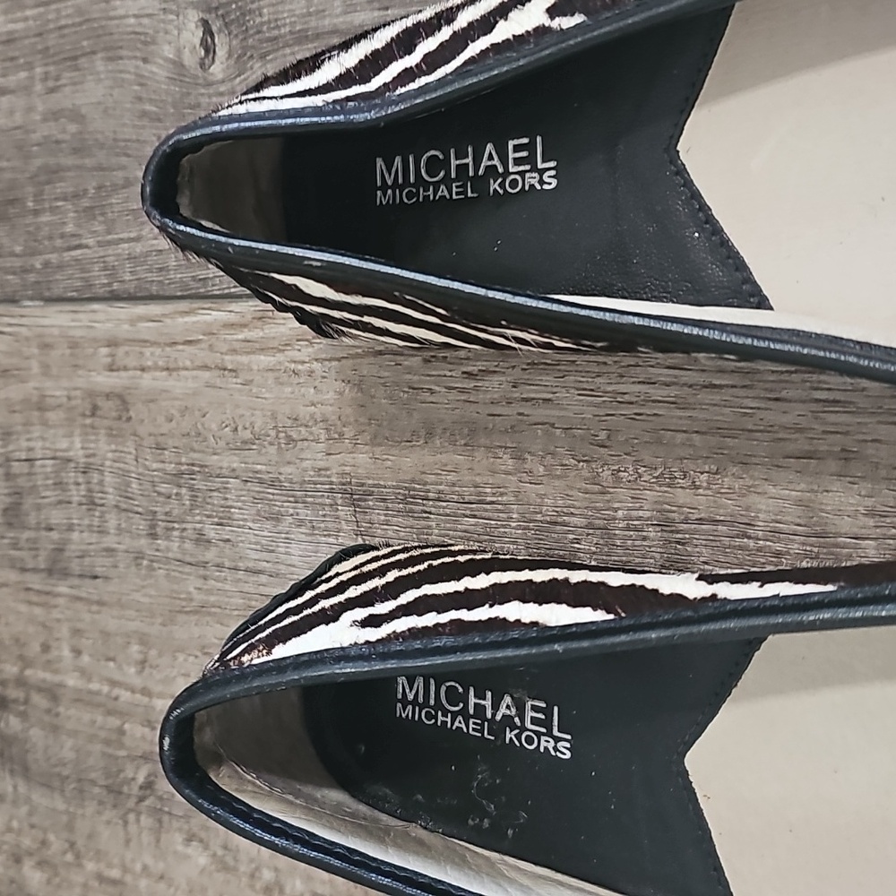 Michael Kors Hair Calf Upper  Flats - Picture 2 of 7